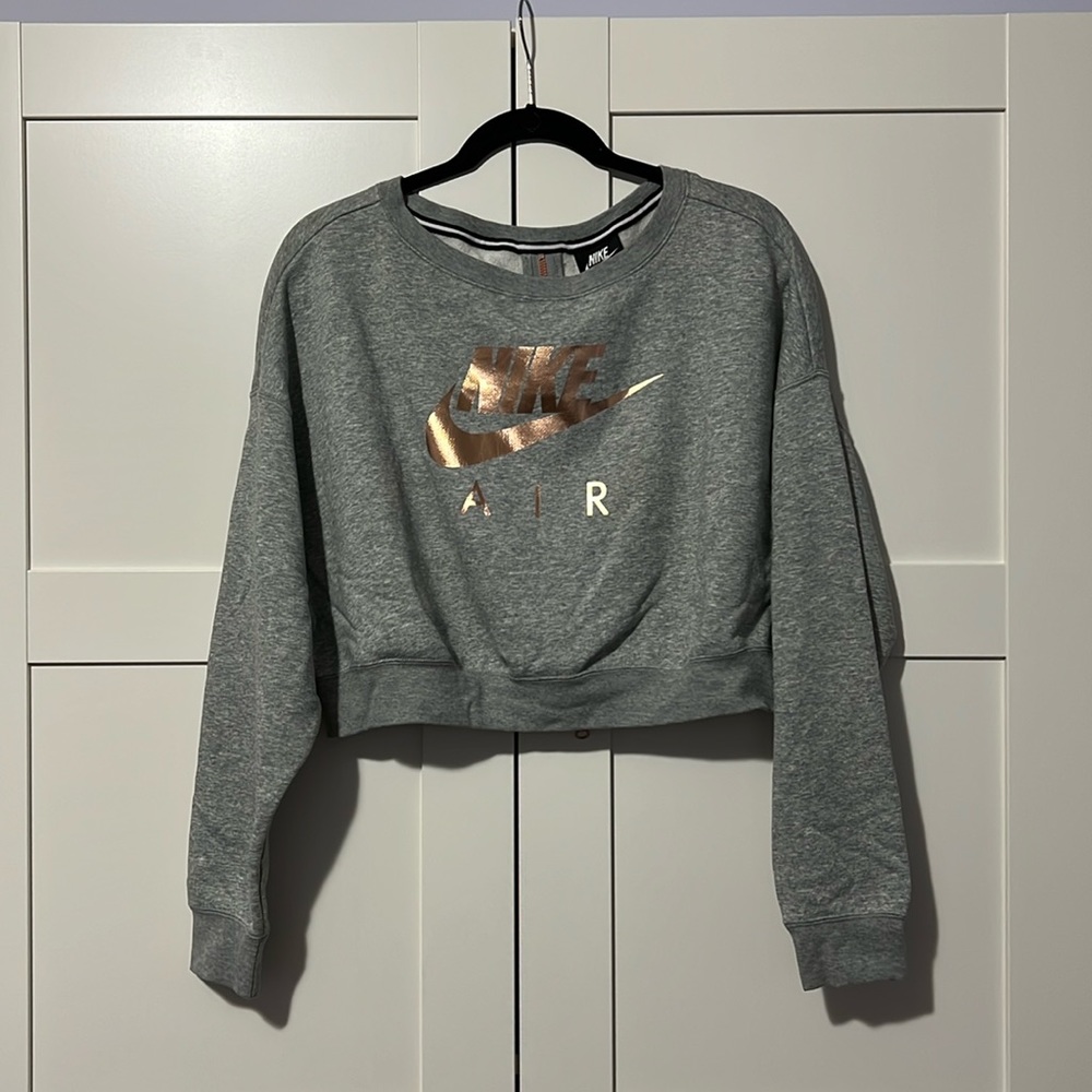Nike Cropped Sweater